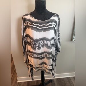 Tempo Paris Gray and White Tie-Dye Blouse

#96